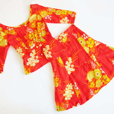 Vintage Barkcloth Womens 2 Piece Co Ord Set XS - 1960s Red Yellow Hawaiian Print Skirt and Top Matching Set - Tiki Rockabilly Clothing 