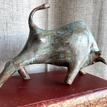 Miyazawa Kanae Modernist Cast Iron Bull 