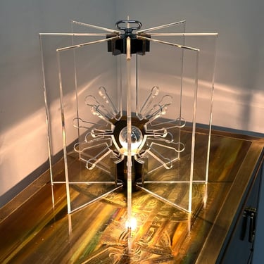Franco Albini & Franca Helg Model 524 Sculptural Lucite Chrome Lamp Arteluce 1950s 