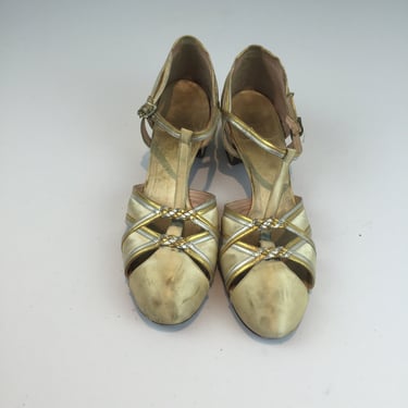 Starry Evenings - Vintage 1930s 1940s Soft Gold Satin & Metallic Piping T-Strap Evening Pumps Heels Shoes - 8AA 