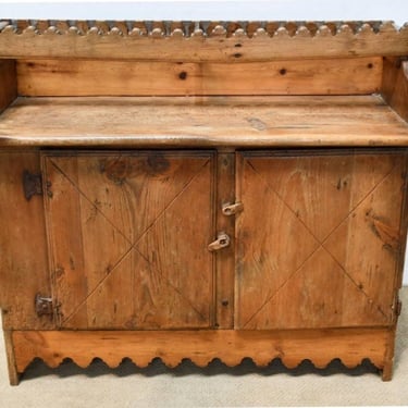 18th/19th Century Country French Farmhouse Pine Kitchen Cupboard Buffet with Open Dish Rack, Antique Vaisselier 