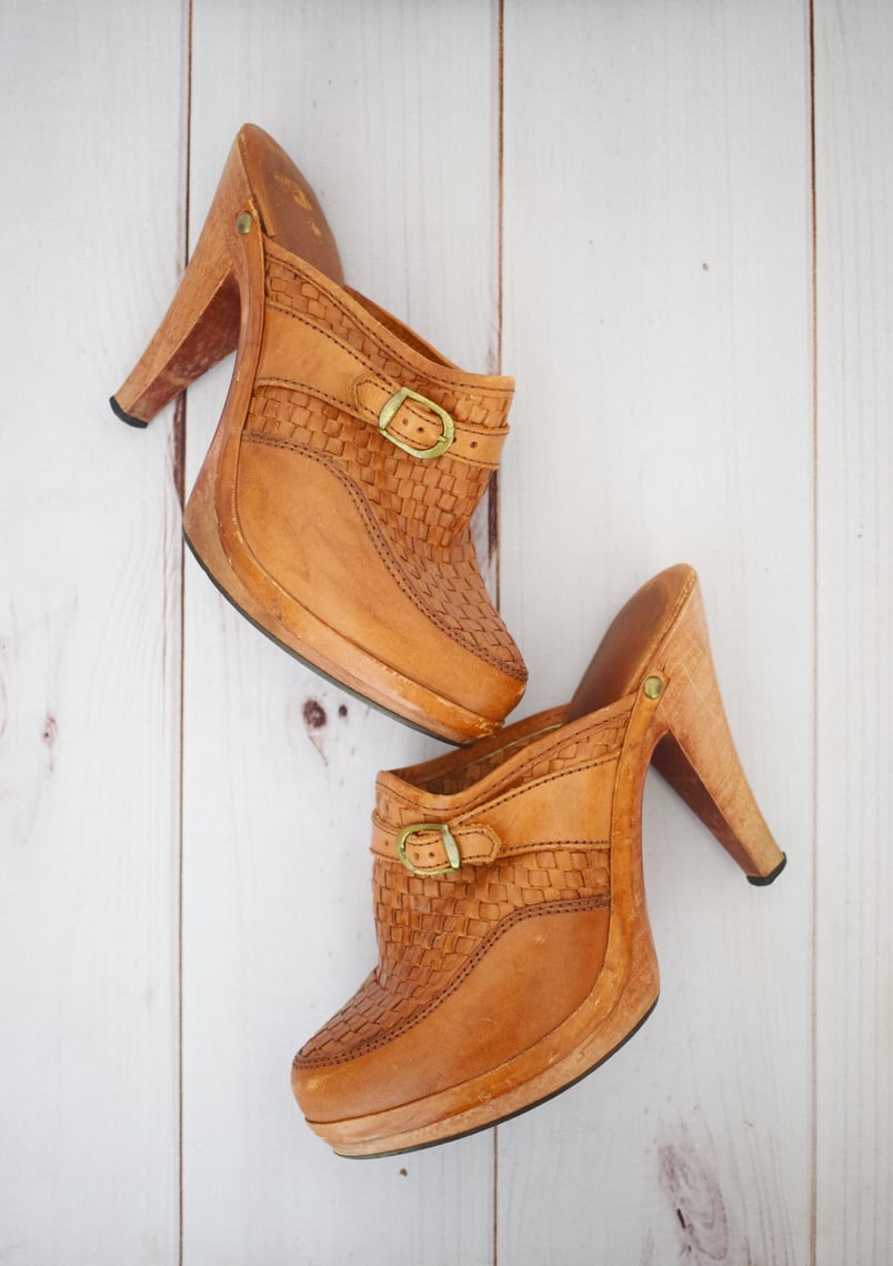 1970s shoes store all wood and leather high heel