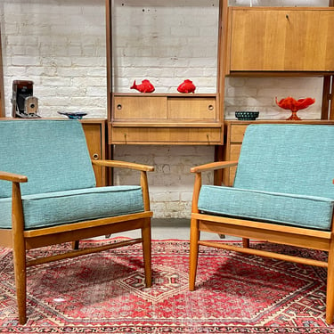 Pair of CLASSIC Mid Century Modern Vintage LOUNGE CHAIR S, c. 1960'S 