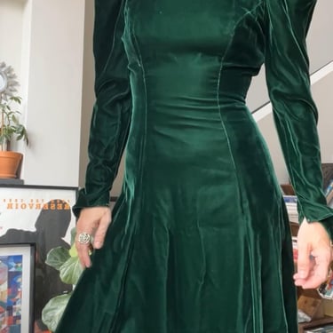 VTG 80s Green Velvet Rhinestone Puff Sleeve Dress 