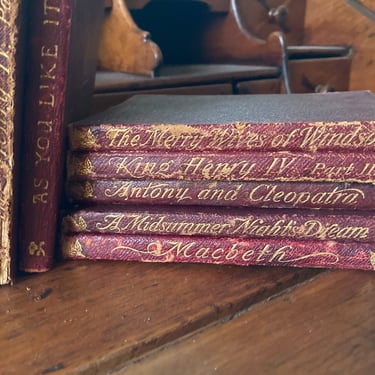 Collection Antique Shakespeare Plays 