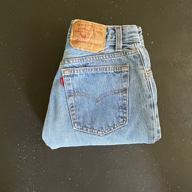 26 Levis 501 student jeans / vintage womens high waisted faded torn button fly student Levis 501 701 jeans made USA | small size 26 