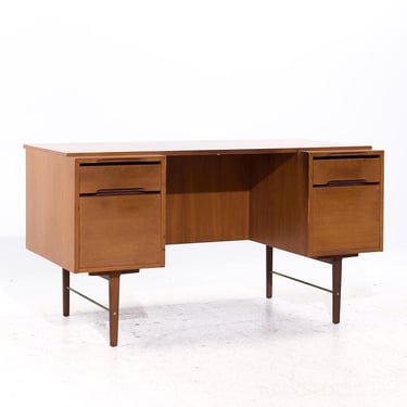 Kipp Stewart for Glenn of California Mid Century Walnut Desk - mcm 