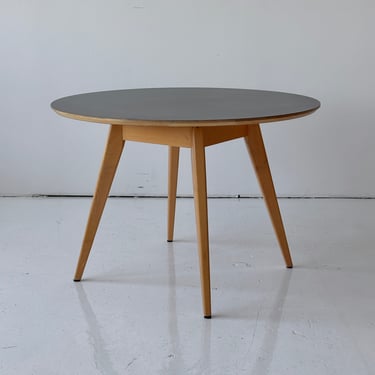 Circle Dining Table by Jens Risom for Knoll