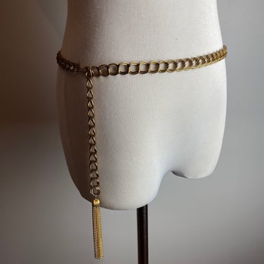Vintage 60’s 70’s chain link fringe  belt skinny gold tone waist chain glam dressy belt size M/L 