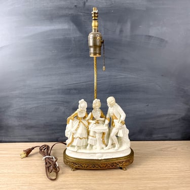 Romantic porcelain figurine lamp - vintage table lamp 