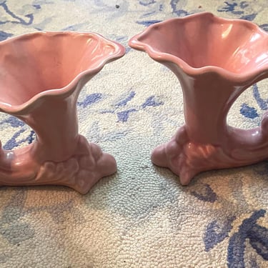 Vintage 1940s Vintage Cornucopia Art Pottery Vase Planter Pink, Rose Glazed Ceramic Vases~ Beautiful McCoy unmarked 