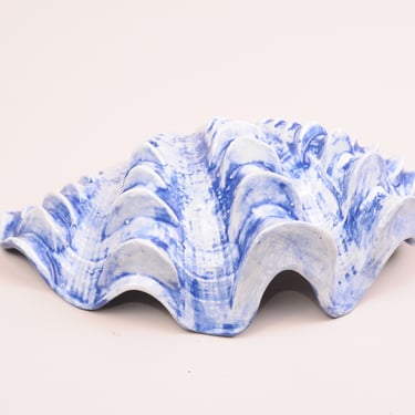 Ceramic Blue and White Shell 