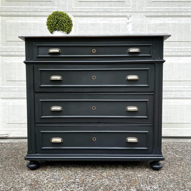 Unique Refinished Solid wood dresser / chest of drawers / entryway storage/ tv stand / desk 