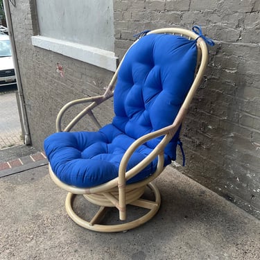 Vintage Rattan Swivel Chair