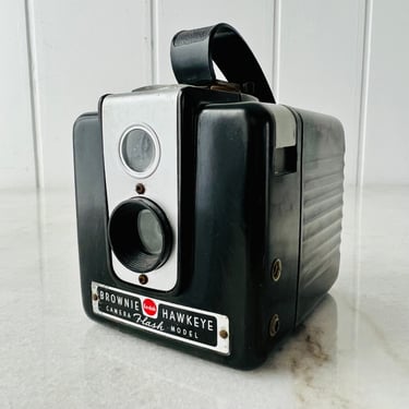 Vintage Kodak Brownie Camera, Hawkeye Flash, 1950s Art Deco style, Bakelite body, medium format, rotary shutter, collectible, decor, gift 