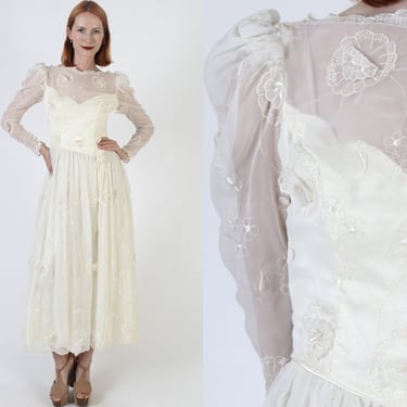 70s Victorian Wedding Dress Elegant Ivory Floral Embroidered Lace Long Scallop Bridal Maxi Gown 