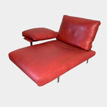 Diesis Red Leather Chaise Lounge