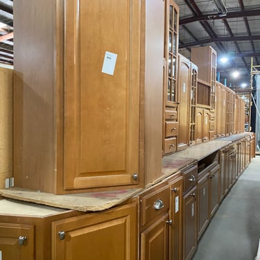 35 Piece Set of Kitchen Cabinets with Glass Panel Doors and Cove Pulls
