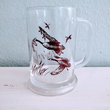 Vintage 1982 Avon Glass Beer Mug with Canadian Geese Design Vintage Bar Décor Vintage Barware 