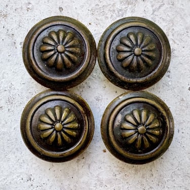 Set of 4 Metal Drawer Knobs, Lot of Four Vintage Salvage Furniture or Cabinet Hardware 