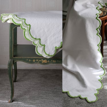 Vintage 70s D. PORTHAULT PARIS Ivory & Green Scalloped Ribbed Coverlet Quilt | Made in France | 100% Cotton | 1970s French Designer Blanket 