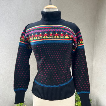 Vintage winter wool pullover turtleneck black sweater people theme by White Stag Actionsports Size S/M 