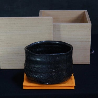 Japan kiln art Kuro-Oribe Fuyu-Chawan green tea bowl 1900 kiln wear 