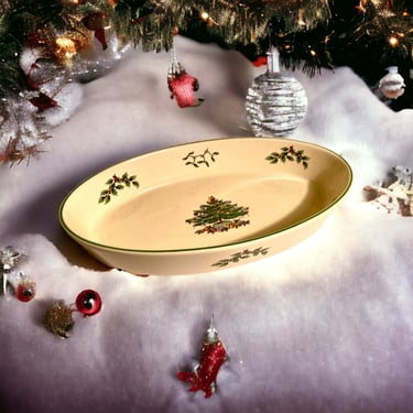 Classic Spode Christmas Tree 10" Oval Baker Casserole W Green Trim 