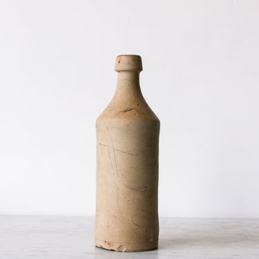 Chic Stoneware Bottle