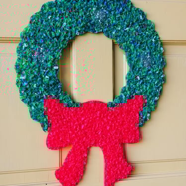 Kitschy Vintage Melted Popcorn Plastic Green Wreath with Red Bow Christmas Holiday Door Wall Decoration 1960s 1970s 