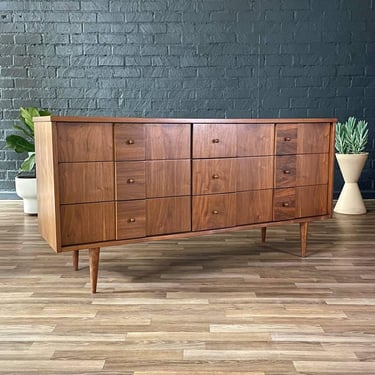 Mid-Century Modern Walnut 9-Drawer Dresser, c.1960’s 