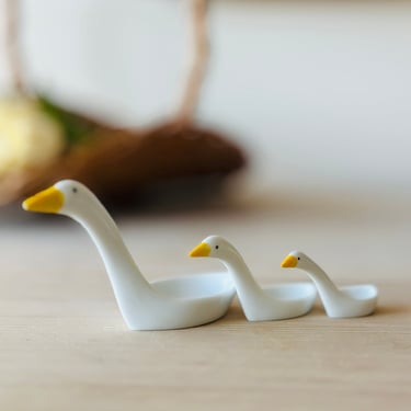 Cute Avon White Geese Ceramic Measuring Spoon Trio 