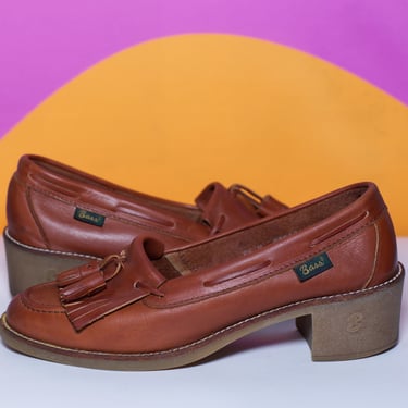 Vintage 1970s Bass Tassel Loafers with a Rubber Sole | Size 8.5 