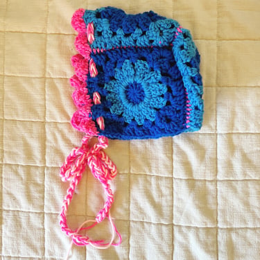 Bev Made baby bonnet: Pink and blue