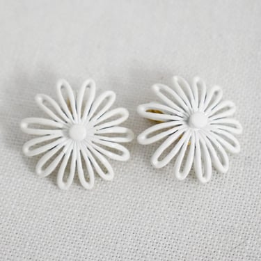 1960s Monet White Daisy Clip Earrings 