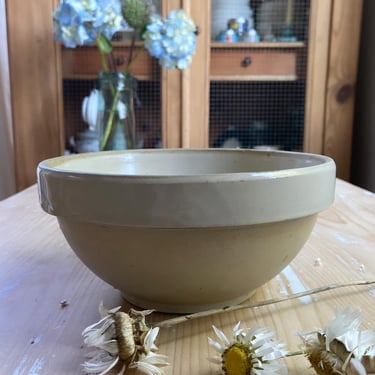 Beautiful rustic old French farmhouse mixing bowl 