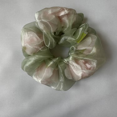 Mini Sheer Rose Scrunchie in Sage & Light Pink