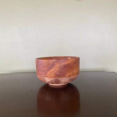 Midcentury modern turned Rimu wood bowl made in New Zealand by R. McCallum 