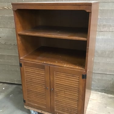 Ethan Allen Bookshelf (Tacoma)