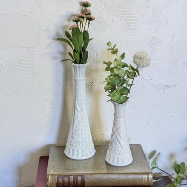 Vintage Anchor Hocking Stars and Bars Pair of Milk Glass Bud Vases 