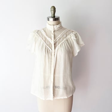 SIZE M/L 1970s Gunne Sax White Blouse / 70s Cotton Gauze High Neck Lace Top / Vintage Button Up Jessica Mclintock Shirt 