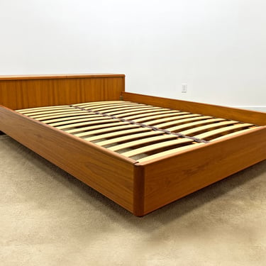 Danish modern teak queen floating platform bed with headboard storage XLNT mid century 