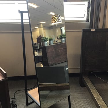 Perfect 6ft OOTD Mirror (Seattle)