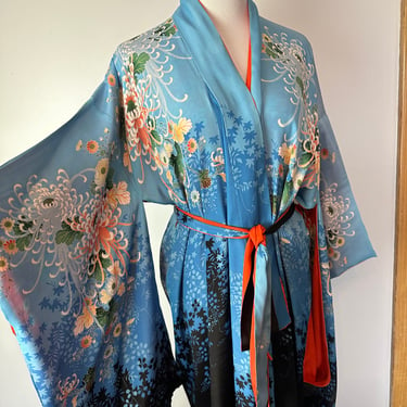 Vintage kimono~ 40’s-50’s fully reversible Amazing beautiful rayon decorative kimono Robe~ full length show stopper size Medium/ open size 