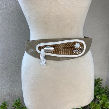 Vintage 80s taupe leather waist belt snake center with white beads shell accents Linda Waldorf Couture M 