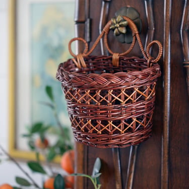 Vintage Wicker Hanging Basket Wall Art Storage 
