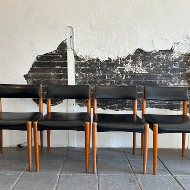 Set of 4 Midcentury Swedish danish Teak Dining side Chairs with black vinyl 