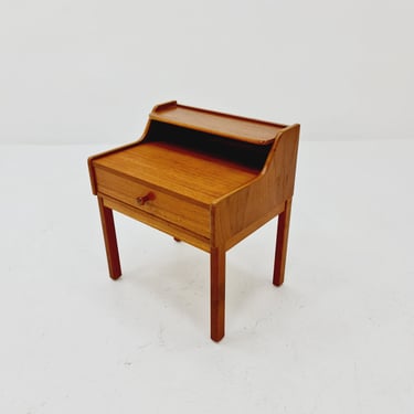 Mid century Scandinavian teak side table / bedside table, 1960s 