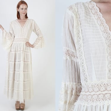 Off White Mexican Wedding Pintuck Maxi Dress / South American Crochet Lace Gown / Vintage Ethnic Angel Bell Sleeves 