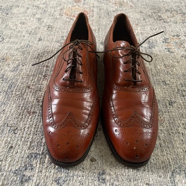 Vintage ‘50s ‘60s Florsheim whiskey leather wing tip oxfords, men’s shoes, marked 8 1/2 D fits larger 